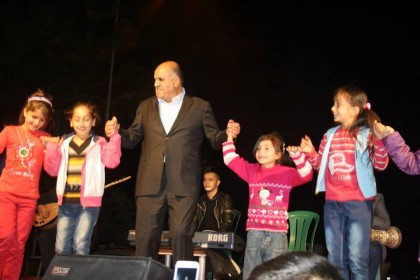 Pütürge Belediye Başkanı Dr. Necdet Ayaydın’ dün akşam Pütürge meydanında
