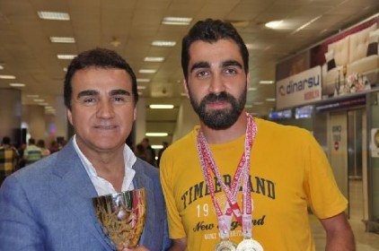 Selahattin Alpay’ın oğlu Birbey Alpay şampiyon oldu Türkiye Atıcılık ve