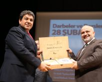 TÜRKİYE SEVDALILARINA DARBE YAPILIR