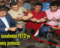 Esenler esnafından FETÖ’ye görülmemiş protesto!