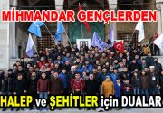 Esenler’in mihmandar gençlerinden örnek davranış Mihmandar gençler Sultanahmet Camii’nde sabah