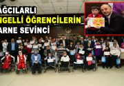 Bağcılar Belediyesi Engelliler Sarayı’nda düzenlenen sembolik karne töreninde 350 engelli