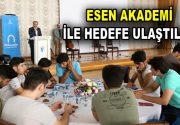 Esenler Belediyesi tarafından faaliyet gösteren ”Esen Akademi” gençleri üniversite hedeflerine