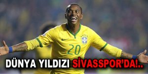 Dünya Yıldızı Sivasspor ile anlaştı