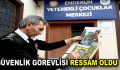 Güvenlik görevlisi resim öğrencilerini izleyerek ressam oldu