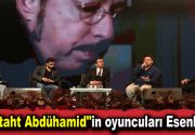 TRT’nin sevilen dizisi “Payitaht Abdühamid”in oyuncuları Esenler’de sevenleriyle buluştu.  Esenler