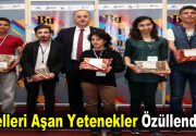 Resim yarışmasında başarılı olan engelliler ödüllendirildi Bağcılar Belediyesi ve Türkiye