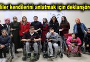 Engelliler kendilerini anlatmak için deklanşöre bastı “Gülümse çekiyorum” projesi kapsamında
