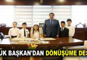 ÇOCUK BAŞKAN’DAN DÖNÜŞÜME DESTEK 23 Nisan’da Esenler Belediye Başkanı Mehmet