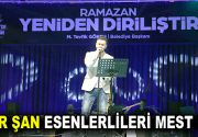 ONUR ŞAN TÜRKÜLERLE MEST ETTİ Ramazan ayında Esenler’de sahne alan