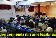 Teknoloji bağımlığıyla ilgili anne babalar uyarıldı Teknoloji bağımlılığını “Alarm” yöntemiyle