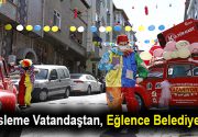 Süsleme Vatandaştan, Eğlence Belediye’den Sokak ve balkonlarını balonlar ile süsleyen