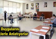 Duygularını renklerle anlatıyorlar Bağcılar Belediyesi Feyzullah Kıyıklık Engelliler Sarayı’nda kursiyerler,