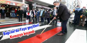 Bağcılar’da yaya geçitleri kırmızıya boyandı