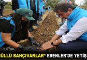 “GÖNÜLLÜ BAHÇIVANLAR” YETİŞTİRİYORUZ Gönüllü Bahçıvanlar eğitimlerimiz sayesinde gençlerimize altın değerinde