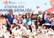 ESENLERLİ MİNİKLER KARNE ŞENLİĞİ’NDE COŞTU! Esenler Belediyesi, eğitim-öğretim dönemi boyunca