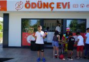 TATİLİN TADI ÖDÜNÇ EVİ’NDE ÇIKIYOR Esenlerli minikler, yaz tatilinin tadını