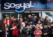 Bağcılar’da ihtiyaç sahipleri için ‘Sosyal Market’ açıldı Bağcılar Belediyesi, ihtiyaç