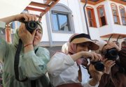 ESEV’Lİ ÖĞRENCİLER ARA GÜLER’İN İZİNDE! Esenler Sanat Evi (ESEV)’nde fotoğrafçılık