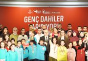 ESENLER BELEDİYESİ ”DAHİ” YARIŞMASI DÜZENLEDİ Esenler Belediyesi, Doğu’nun bilim, sanat,
