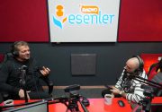 RADYO ESENLER YİNE DOP DOLU! Radyo Esenler mikrofonlarında dinleyiciyle buluşan