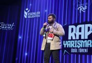 ESENLER’DE ”RAP YARIŞMASI” DÜZENLENDİ Türkiye’nin her yerinden rap müziğe gönül