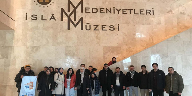 ESENLERLİ GENÇLER ÇAMLICA CAMİİ’NDE…