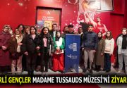ESENLERLİ GENÇLER MADAME TUSSAUDS MÜZESİ’Nİ ZİYARETİ ETTİ Esenlerli gençler balmumu
