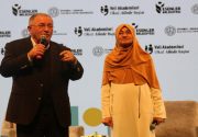 VELİ AKADEMİLERİ 3. DÖNEM MEZUNLARINI VERDİ Esenler Belediyesi ve Esenler