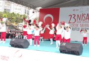 ESENLER DÖRTYOL MEYDANI’NDA 23 NİSAN’A ÖZEL PROGRAM YAPILDI Esenler Belediyesi