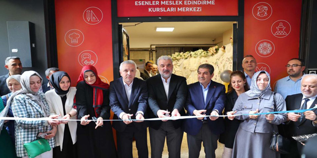 ESENLERLİ KADINLAR ‘EMEK’LERİNİ SERGİLEDİ
