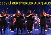 ESEV’Lİ KURSİYERLER YETENEKLERİNİ SERGİLEDİ Esenler Belediyesi Sanat Evi (ESEV) bünyesinde