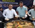 Bağcılar Belediyesi’nden aşure ikramı