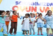 ESENLER’DE ”SOKAĞIMIZDA OYUN VAR” PROJESİ DEVAM EDİYOR Esenler Belediyesi yaz