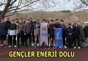 GENÇLER HAFTA SONUNU DOLU DOLU GEÇİRİYOR Esenlerli gençler, hafta sonunu