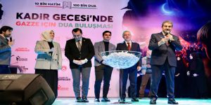ESENLER’DE KADİR GECESİ’NE ÖZEL PROGRAM DÜZENLENDİ