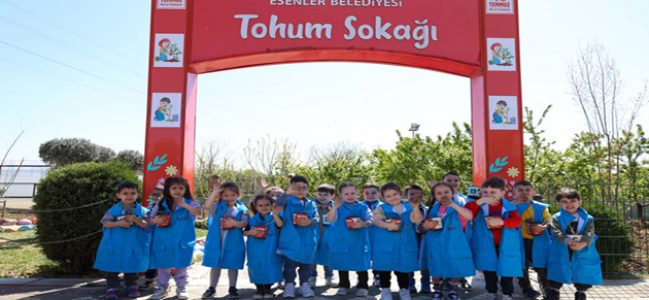 ANNE ÇOCUK KAMPÜSÜ’NÜN MİNİK ÖĞRENCİLERİ TOPRAKLA BULUŞTU