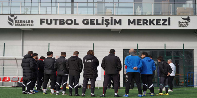 TÜRK FUTBOLUNUN YENİ ANTRENÖRLERİ ESENLER’DE YETİŞİYOR