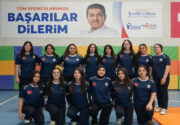 ESENLER’DE OKUL SPORUNA BÜYÜK DESTEK Esenler’de formalar belediyeden, başarı ise