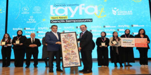 ”TAYFA YENİ NESİL GENÇLİK SEMPOZYUMU” BÜYÜK İLGİ GÖRDÜ