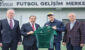 MESUT ÖZİL ESENLER FUTBOL GELİŞİM MERKEZİ’Nİ ZİYARET ETTİ