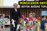 MİNİKLERİN DEFİLESİ GÖZ DOLDURDU