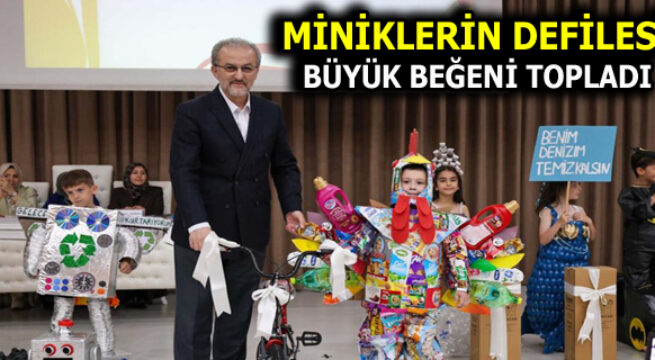 MİNİKLERİN DEFİLESİ GÖZ DOLDURDU