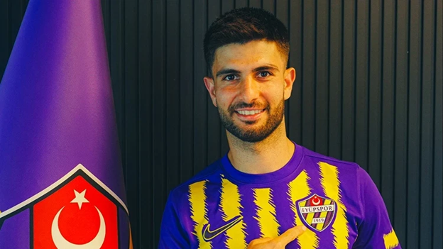 Eyüpspor’dan Hücum Hattına Önemli Takviye: Mete Kaan Demir Eflatun-Sarılı Formayı Giydi