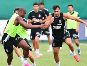 Beşiktaş’ta Midtjylland Rövanş Maçı Hazırlıkları Başladı: Kritik Virajda Yoğun Tempo!