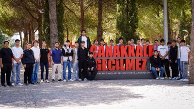 ESENLERLİ LİSELİLER ÇANAKKALE RUHUNU YERİNDE YAŞADI Esenler’in farklı liselerinden bir
