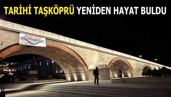 TARİHİ TAŞKÖPRÜ IŞIL IŞIL OLDU Üsküp’ün simge yapılarından tarihi Taşköprü,